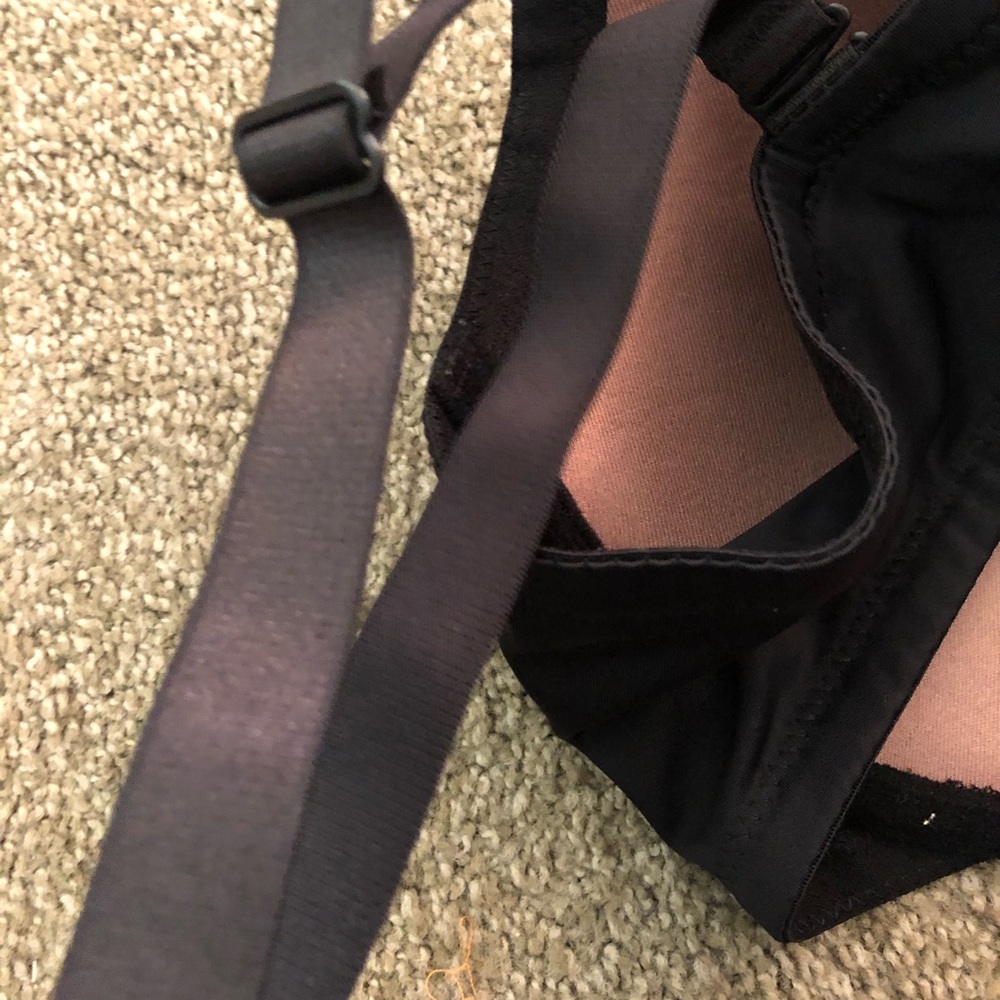 42D bra - Picture 5 of 5